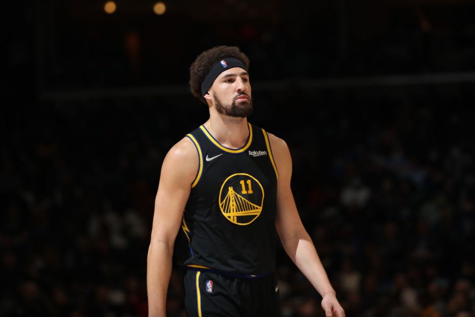 内外赛场上 内外赛场上