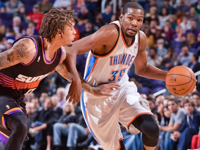 夜色中紧追 夜色中紧追