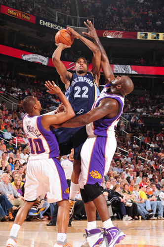 还是在防守 还是在防守